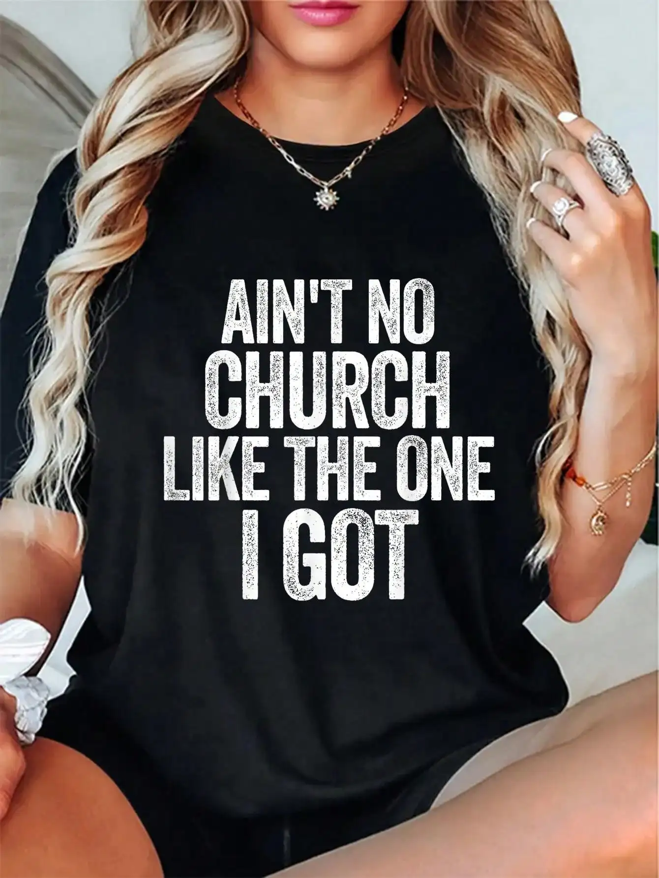 

Distressed Graphic Tee - Ain't No Church Like The One I Got, Loose Fit Short Sleeve T-Shirt for Women & Men