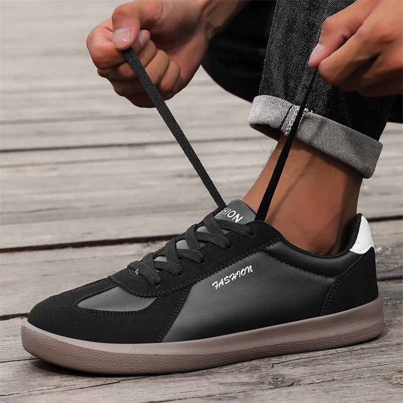 

Classic Black Skateboard Shoes Men Flat Men's Skate Shoes Comfy Leather Casual Sneakers Unisex Non-slip Sports Shoes For Women