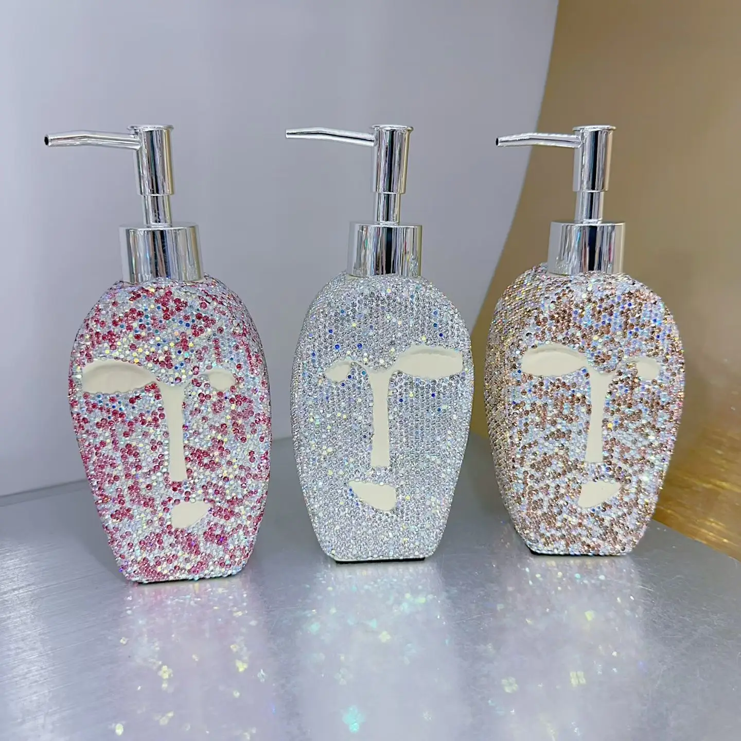 Bling Diamond Empty Lotion Pump Bottle Refillable Liquid Soap Dispenser Bathroom Press Pump Hand Sanitizer Holder Washing Bottle