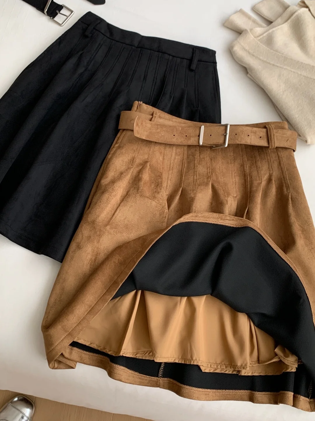 

Женская корейская плиссированная юбка миди А-силуэта больших размеров, свободного кроя, с высокой талией, универсальная, для повседневной носки, весенняя коллекция