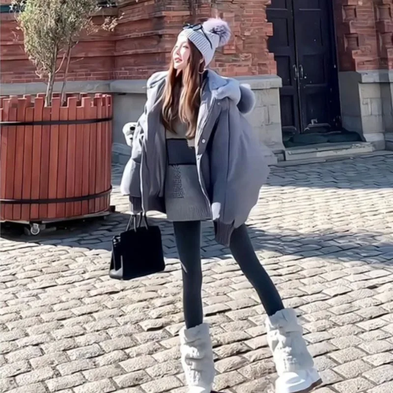 เสื้อแจ็คเก็ตโคอาล่าสุดฮิตสำหรับผู้หญิง ฤดูหนาว รุ่นใหม่ หนา อุ่น สไตล์ขนมปัง ลดอายุ แฟชั่น