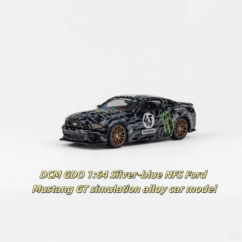 

1:64 silver-blue Ford Mustang GT, die-cast alloy car model, for teenagers to play with, adult decoration, birthday gift.