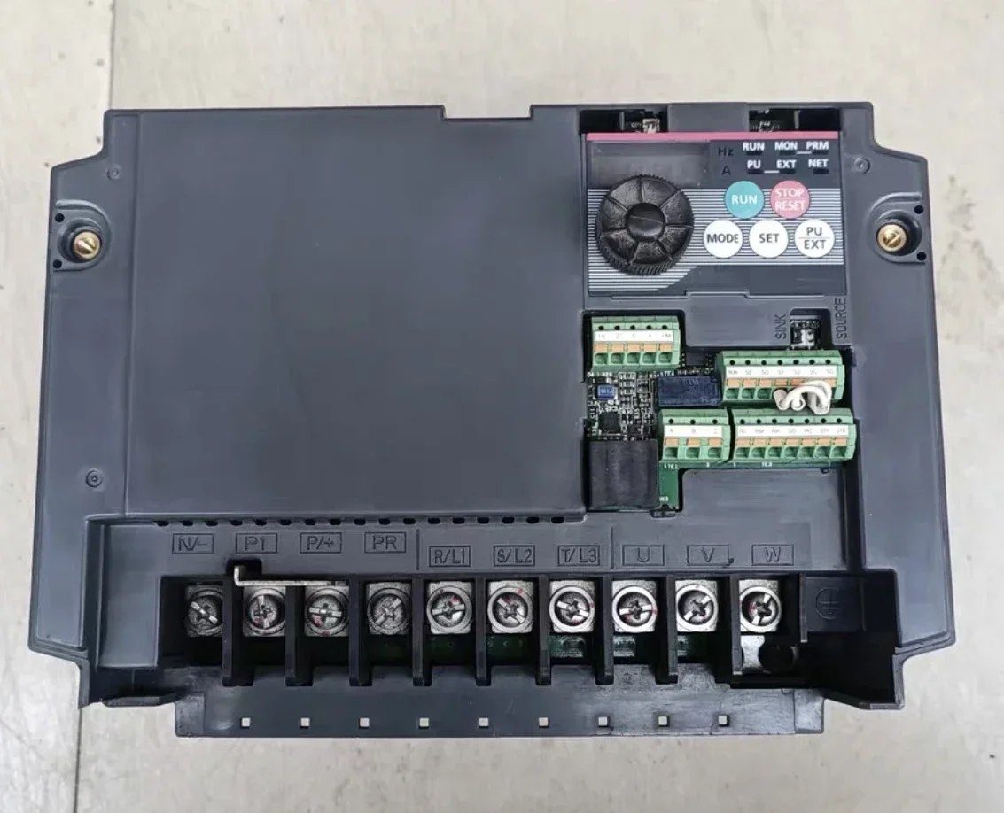 Used frequency converter 5.5 kw, fr-d720-5.5 K