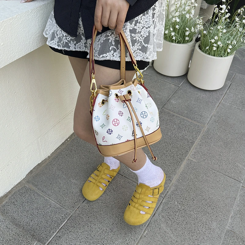 

Luxury Leather Crossbody Bag for Ladies Famous Designer Handbag Popular Classic Elegant Shoulder Bag Women Messenger Bag