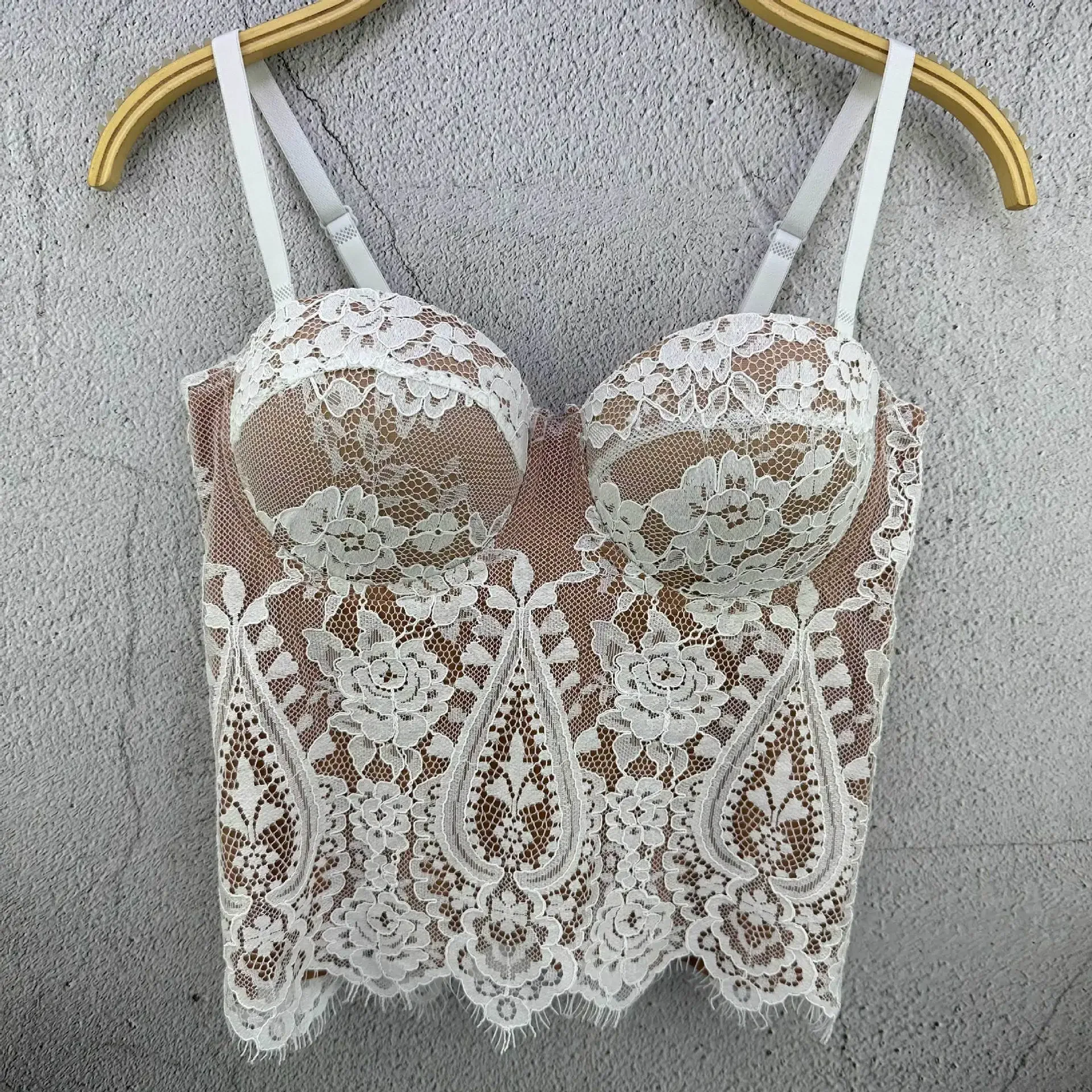 

Camisoles & Tanks Sweet Memory White Black Lace Embroidery Camisoles With Bra Tops To wear Out Bustier Corset Crop Top