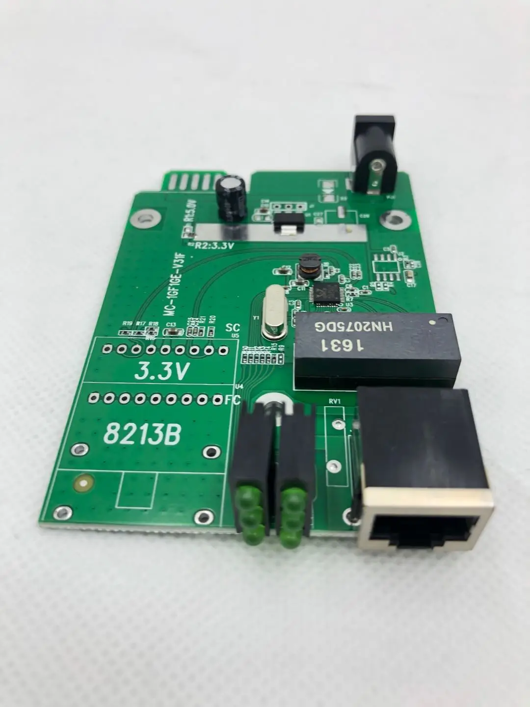 

Fiber Optic Transceiver Board Gigabit QCA8334 All Through the Network Analyzer 1000M Bandwidth Test