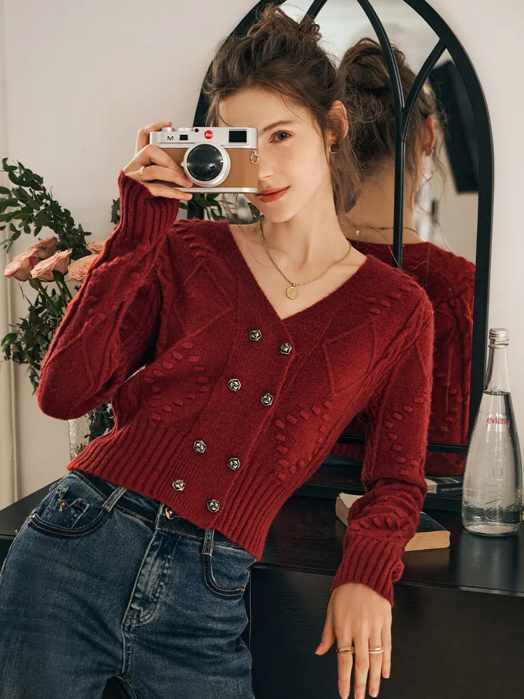 OLrain سترة الشتاء النسائية 2025 خمر الخامس الرقبة متماسكة سترة الإناث الفرنسية أزرار معدنية سليم صالح السيدات لاعبا O57QM85392