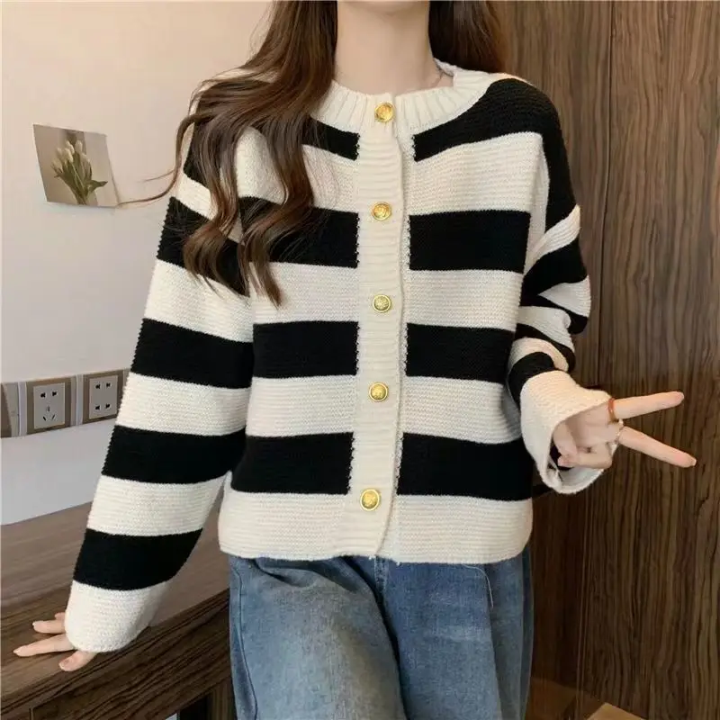 

Stripe Colorblock Gentle Style Knitted Cardigan Women's Autumn Winter Sweater Coat Loose Fitting Long Sleeved Outerwear Top