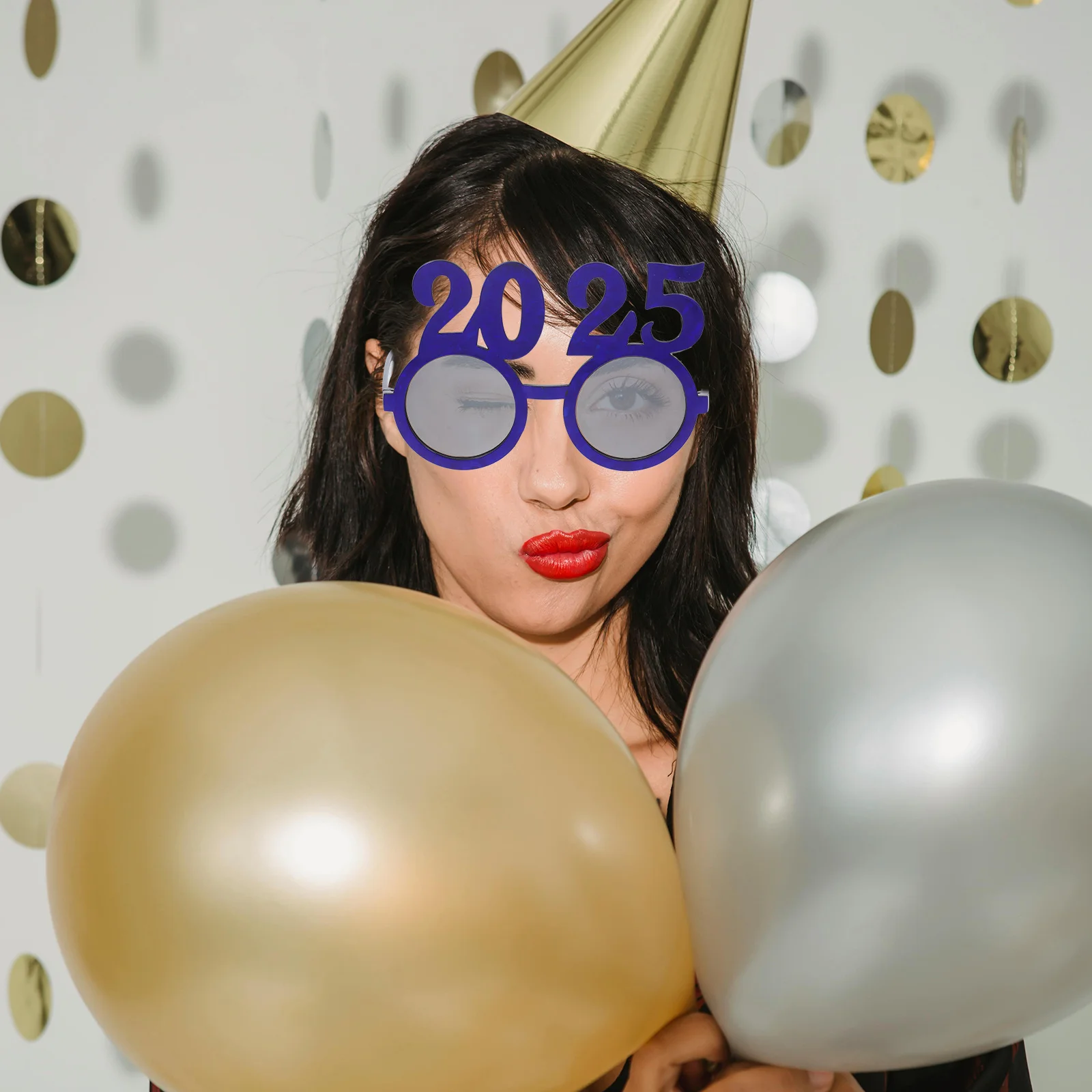 

1Pair Laser 2025 Number Eyeglasses Party Eyewear Unique New Year Photo Props Fun Supplies 2025 Eyeglasses New Year Party Eyewear