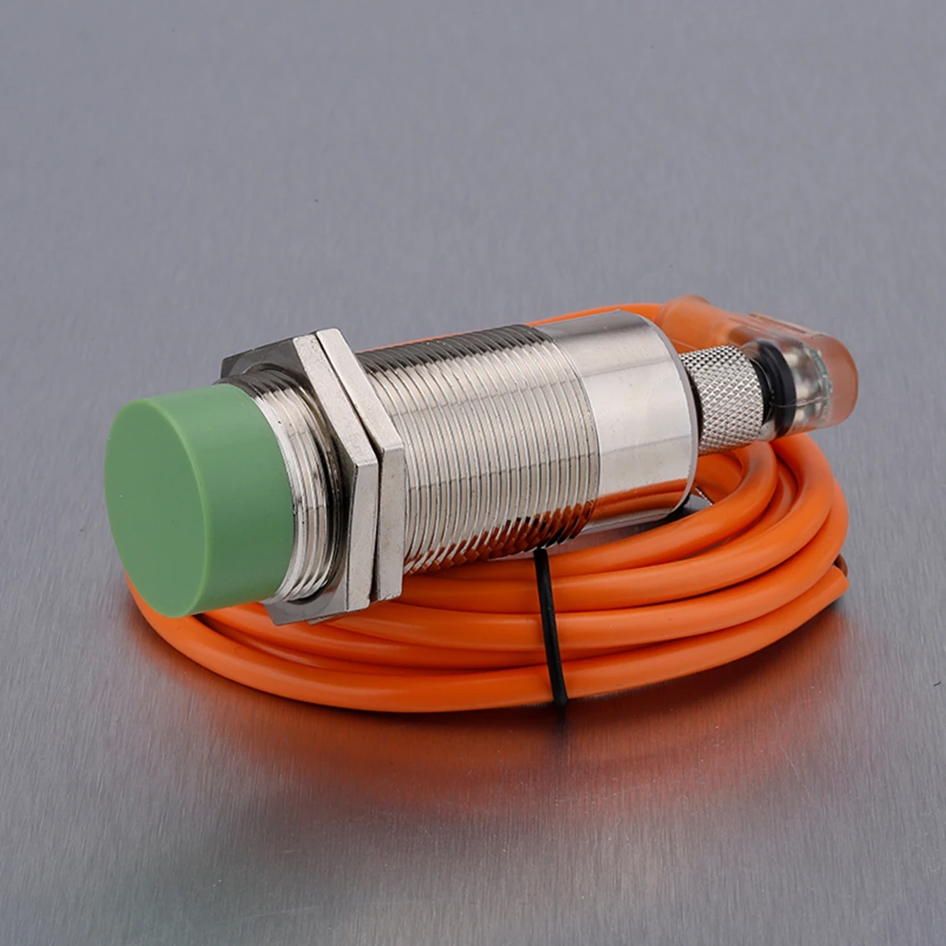 

LM30-3015 Расстояние обнаружения 15 мм Встроенный датчик приближения 30 мм с проводным разъемом AC/DC NPN/PNP Выход