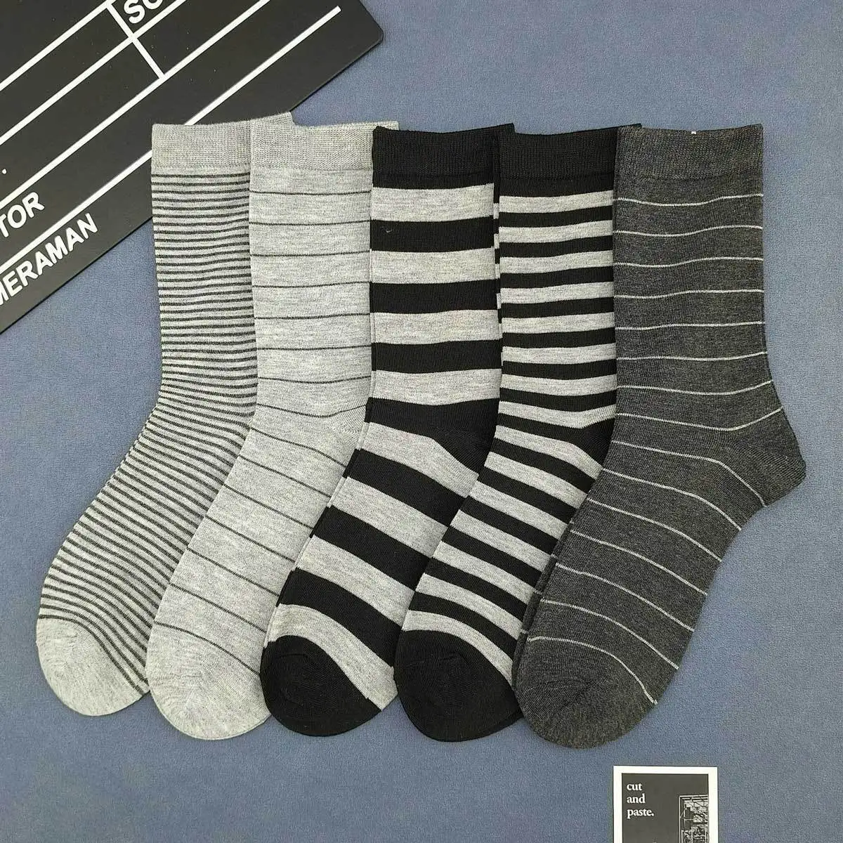 New Autumn Winter Japanese Cotton Strip Casual Medium Tube Women Socks Retro Sweat Absorbing Breathable Cotton Socks