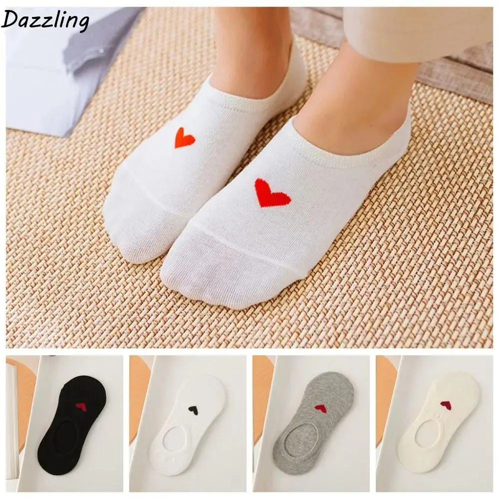 

5Pairs Cute Love Heart Boat Socks Sweet Low Cut Short Tube Socks Female Hosiery Anti Slip Invisible Socks Girl/Women