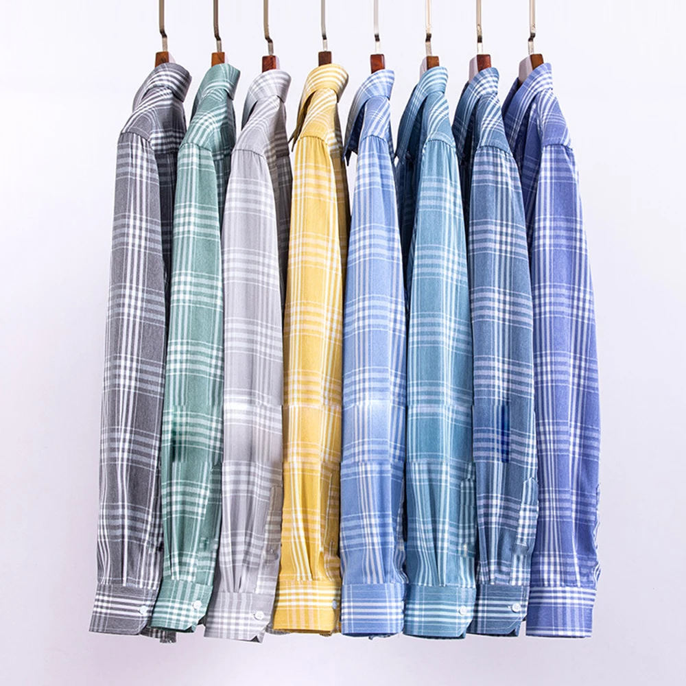 

Men's Simple Retro Plaid Light Business Casual Shirt Hawaiian Vacation Casual Outdoor Long-sleeved Lapel Button Smooth Soft Top