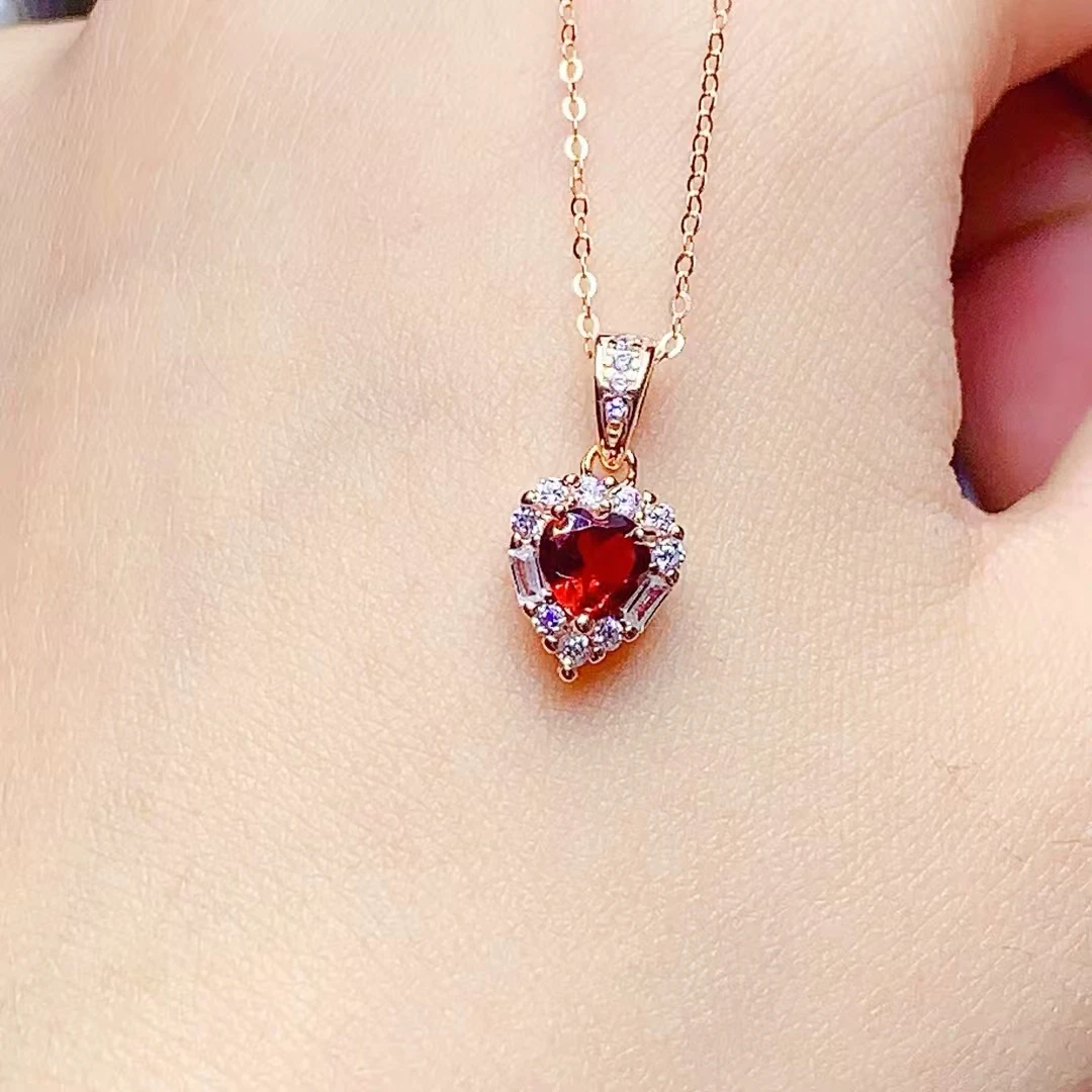 

KJJEAXCMY High quality Natural Garnet Pendant S925 Silver Inlaid Simple Jewelry Palace Fashion High-End Design Women's Jewelry