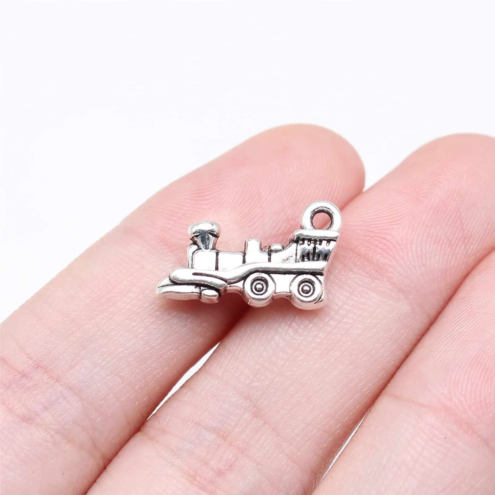 WYSIWYG 10pcs 10x18mm Antique Silver Color Vintage Locomotive Charms Pendant For DIY Jewelry Making Jewelry Craft Findings