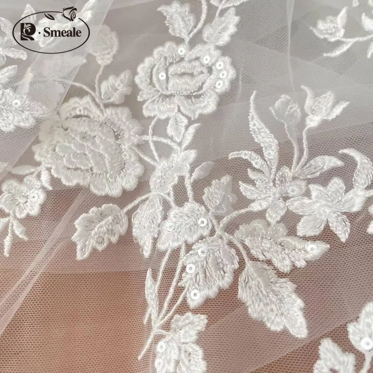 Französischer bestickter Spitzenstoff, schöne Blume, romantische Hochzeitspailletten, DIY-Kleid, RS2508172 – Detail 3