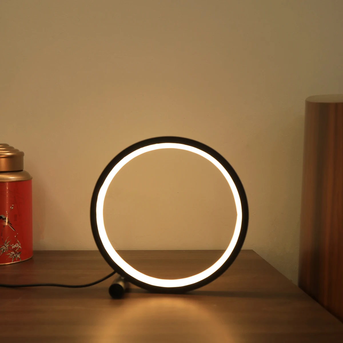 Circular tricolor desk lamp&home decoration lamp with infinite dimming, suitable for use in bedrooms, study rooms, etc