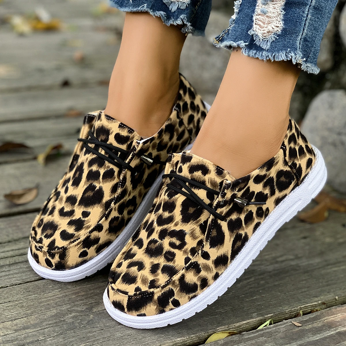 

Women Loafers Slip-on Sexy Driving Boat Shoes Luxury Fashion Designer Flats Shoes Women Elegant Flat Comfy Casual Sneakers Women
