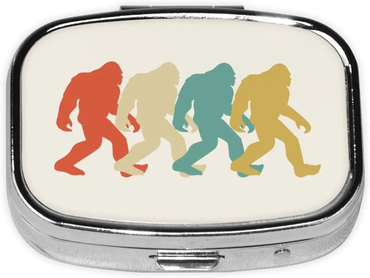 Vintage Skull-Style Metal Medicine Organizer, Portable Three-Compartment Pill Box, Suitable as a Compact Pill Container for Use with a Wallet, a Great Travel Companion and Unique Holiday Gift, Ideal for Halloween