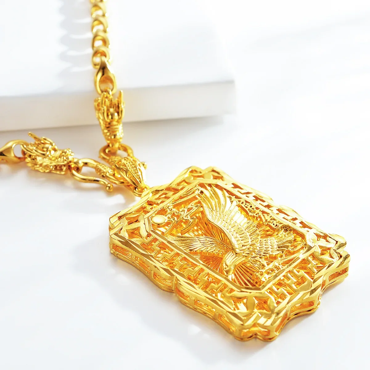 AU999 Gold Necklace Pendant Mens Eagle Hollow Clavicle Chain Square Plate Fu Character 24K Pure Gold Domineering Pendant