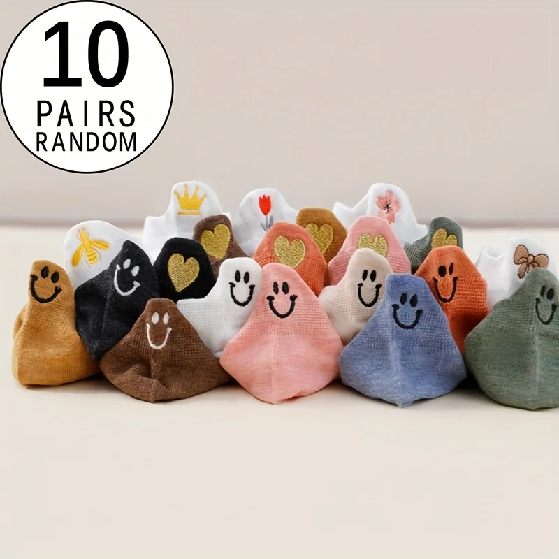 

10 Pairs Of Spring And Summer Women's Sweet, Cute, Fashionable Cartoon Embroidery Pattern Versatile Casual Ear Lifting Socks