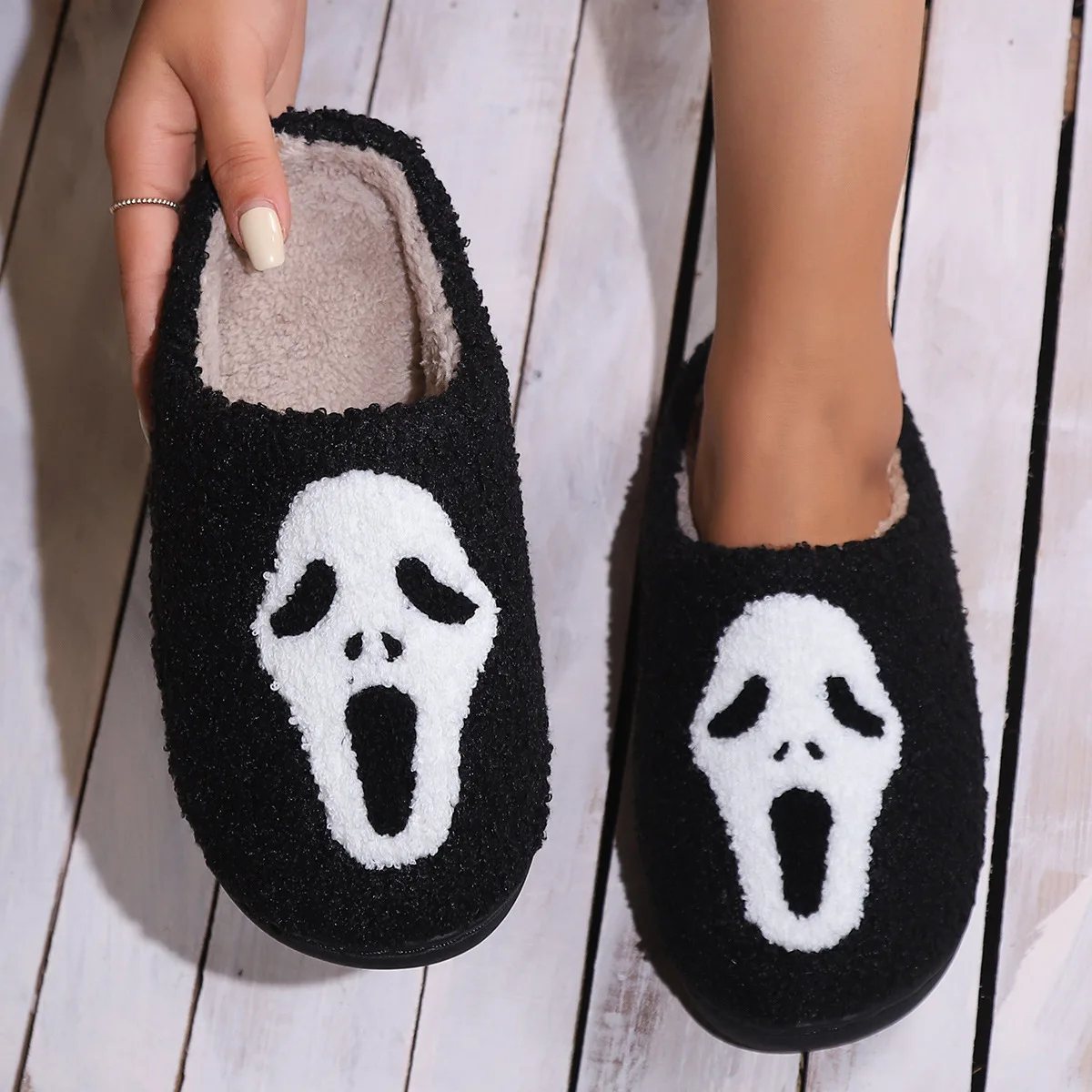 Halloween Funny Casual Fluffy Slippers Women House Flats Skull Cartoon Couple Winter Shoes Girls Fashion Footwear Large Size