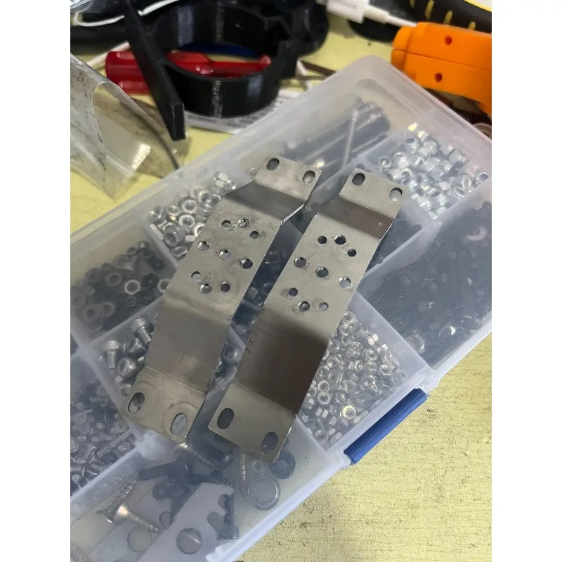 ステンレス鋼サスペンションアダプタープレート 1/14 タミヤ RC ダンプトラック SCANIA 770S VOLVO メルセデスベンツ ACTROS 3363 MAN 車部品用