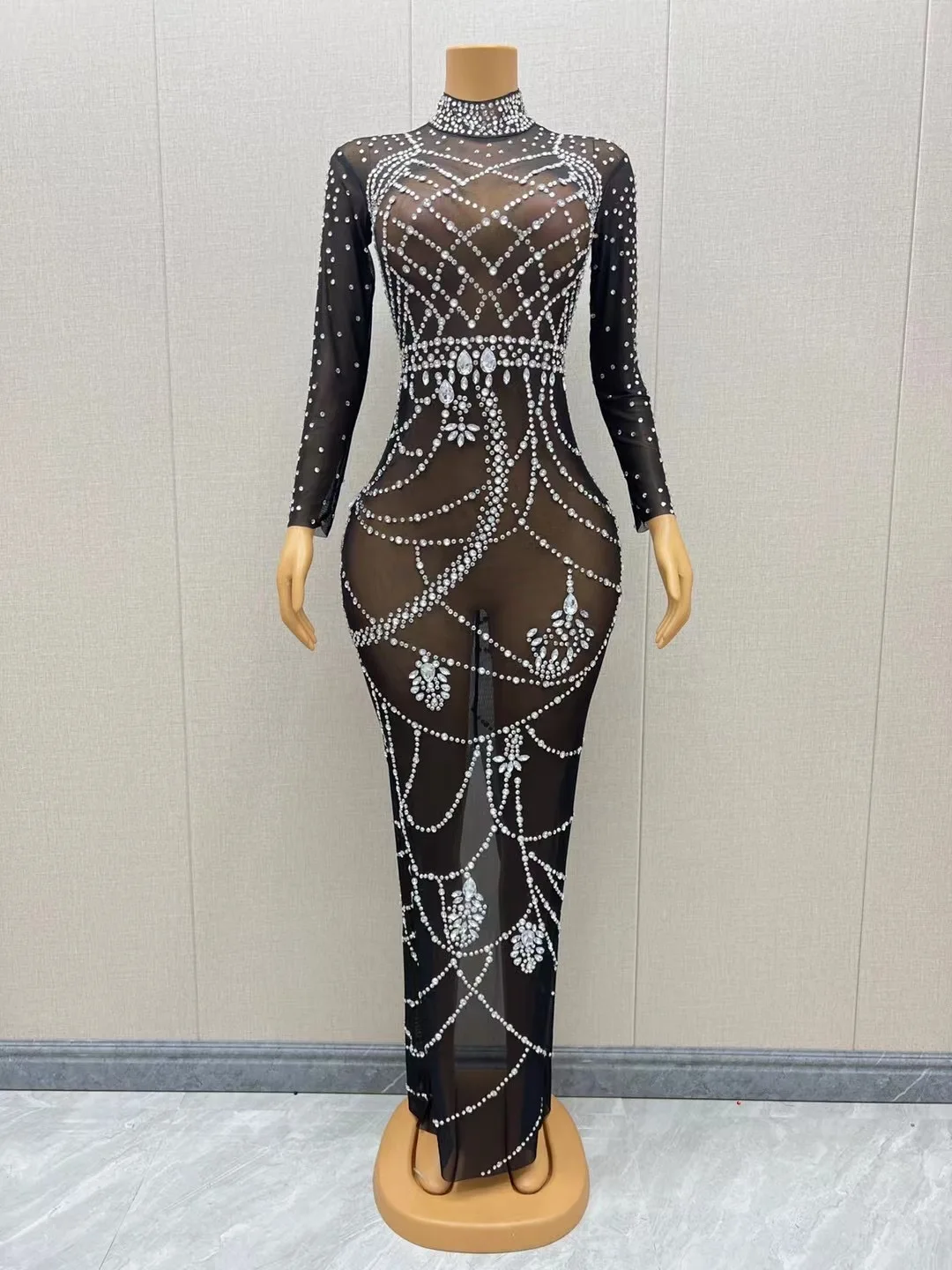 

Price shown before tax, Free shipping Shining Silver Rhinestones Transparent LongSleeves Dress Birthday Celebrate CostumeEv C076