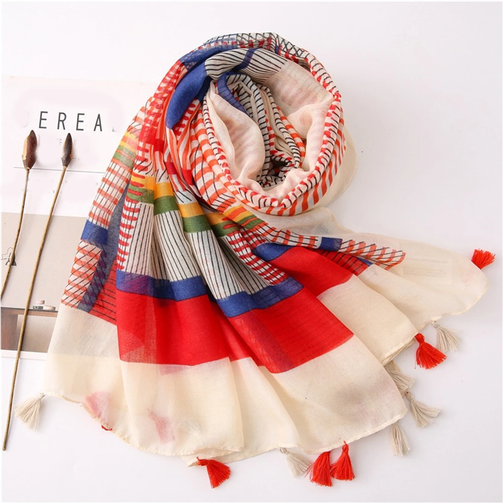 180 * 90cm Bandanna Muslim headscarf outdoor cotton and linen scarf the four seasons warm tassel shawl popular print beach towel