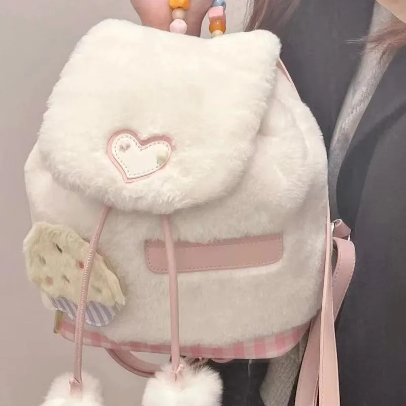 

Милый милый рюкзак с нашивкой в виде сердца, женские плюшевые легкие студенческие сумки большой вместимости, женские сумки 2025 года, новинка осени и зимы Mochilas Mujer