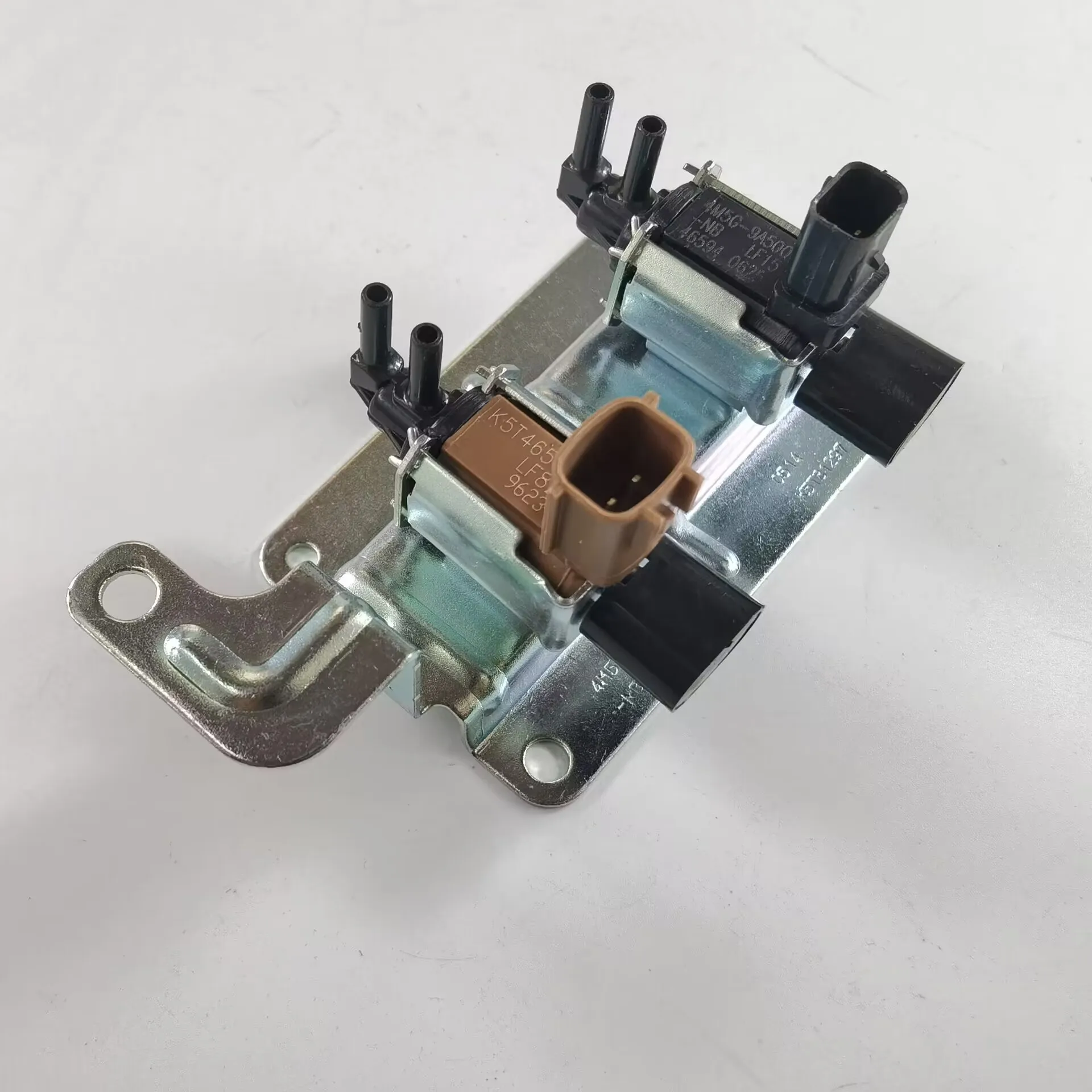 صمام لولبي LF82-18-740 LF8218740 Solenoid Valve for Mazda 3 5 6 CX-7 2004 - 2015 صمامات أخرى — تفصيل 1