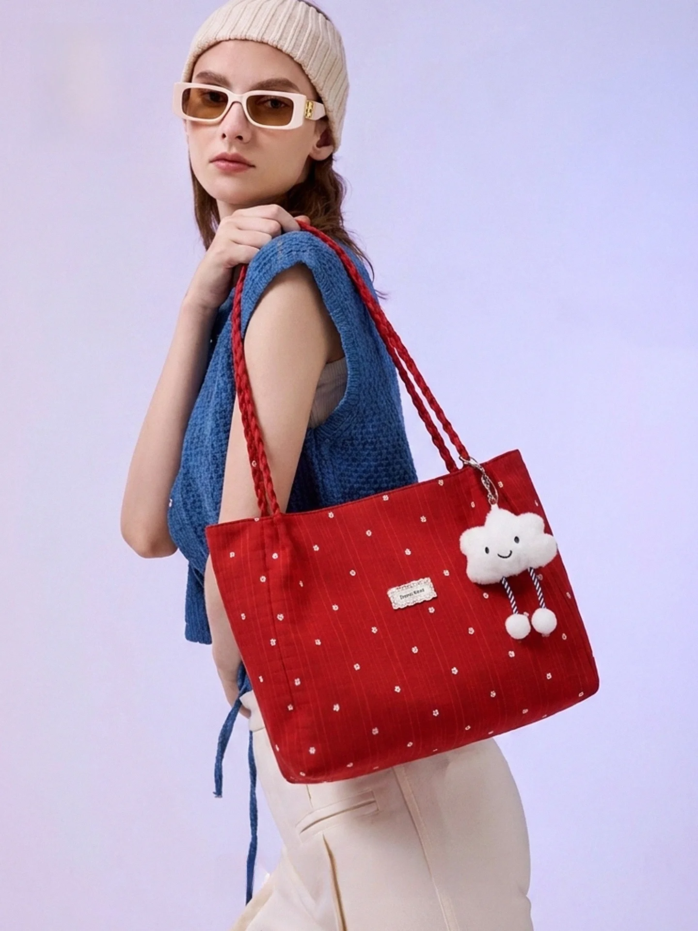 MuziKai Large Capacity Polka Dot Women's Tote Bag 2026 New Summer Fashion Lightweight Commuter Single Shoulder Basket Bag