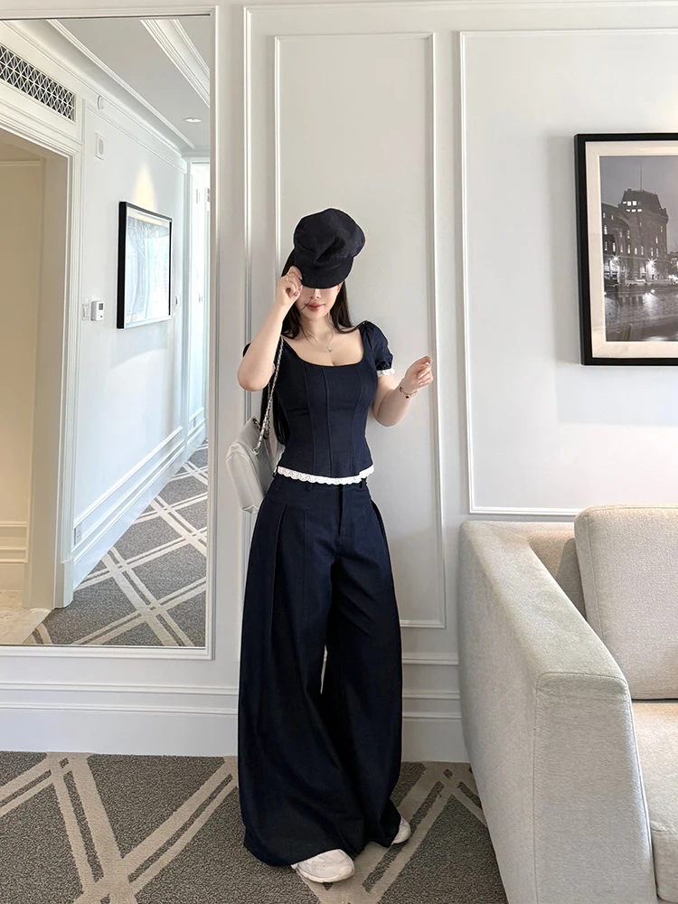 

Летний новый комплект из денима для женщин больших размеров: топ с эффектом утяжки талии и свободные брюки, модный комплект из двух предметов.