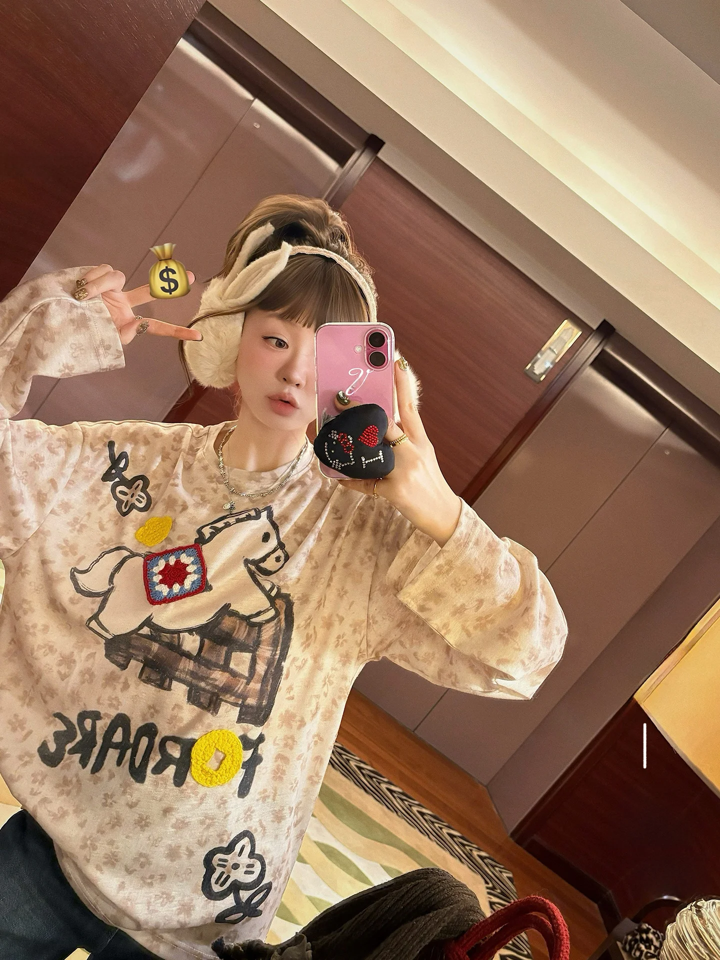 

Vimas Recommended Vintage Faded Brued Texture Playful ape TEE for New Year Polyester Blend Long Sve round Ne Top