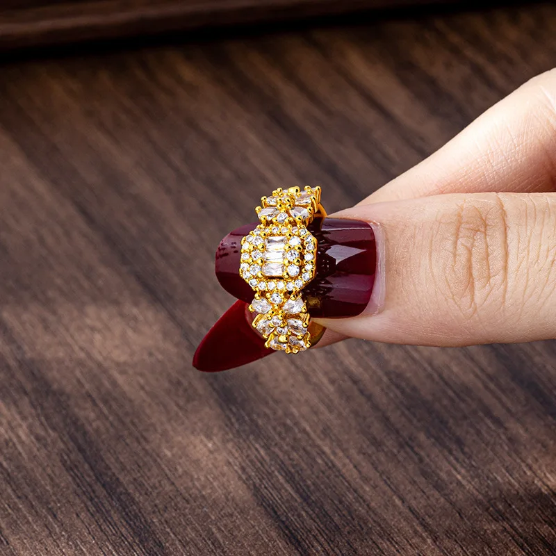 

Hot-Selling Zircon-Inlaid Index Rings for Women, Luxury Vietnamese Sand Gold Hollow Geometric, Trendy Statement Jewelry For Gift