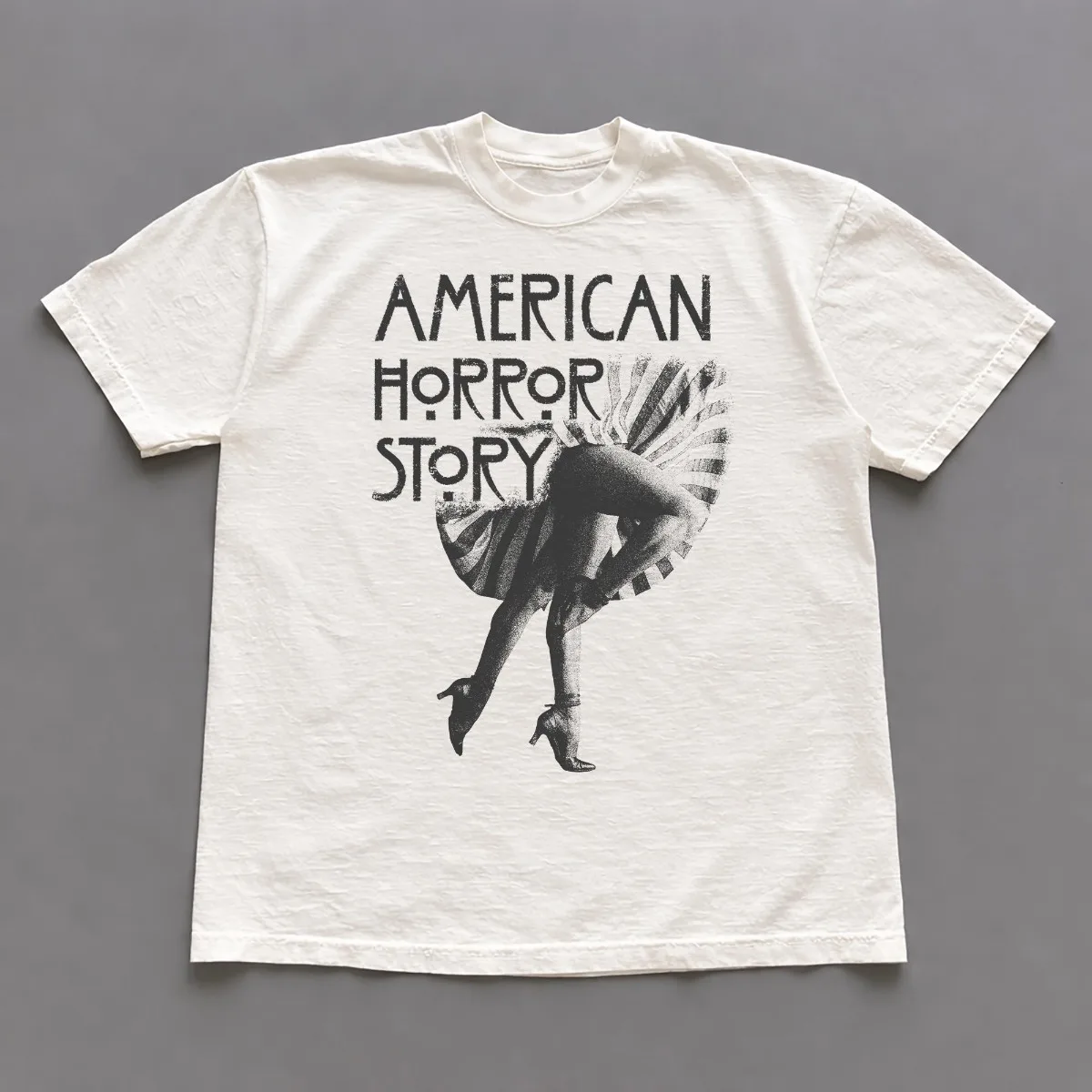 American Horror Story T-Shirt, Vintage-Stil T-Shirt, Horror-TV-Show-Fan-Geschenk, Sommer-Unisex-T-Shirt aus lockerer und atmungsaktiver Baumwolle – Detail 3