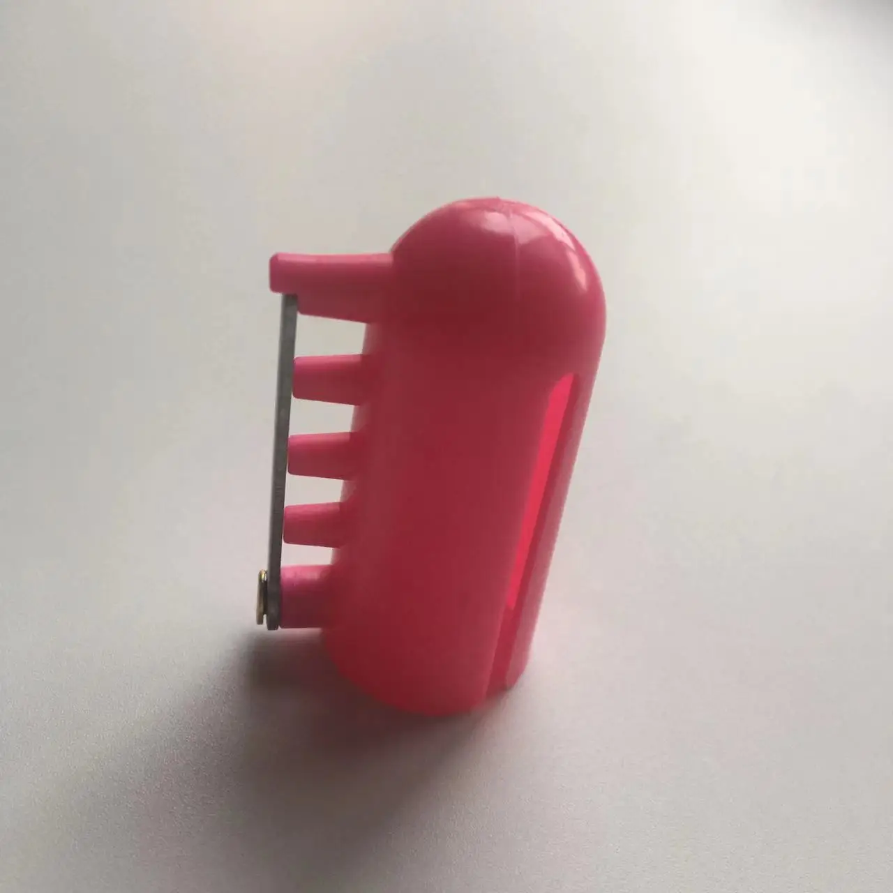 1Pcs Knitting Machine Knitting Needle Thimble Braided Knuckle Jacquard Assistant Sewing Tool Accessories