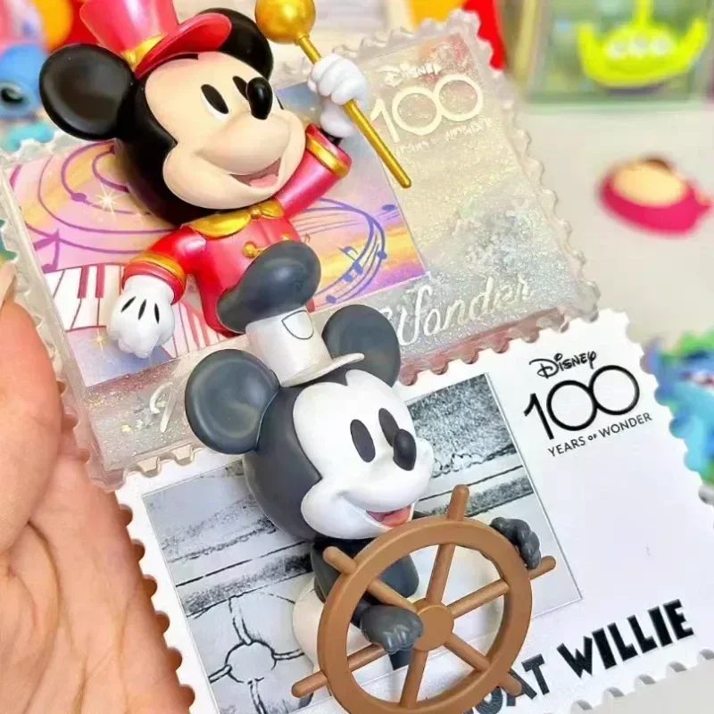 Disney Rückkehr zu Stempel Serie Blind Box Mickey Stitch Stempel Stil Anime Figuren niedlichen Kawaii PVC Statue Figuren Weihnachts geschenke