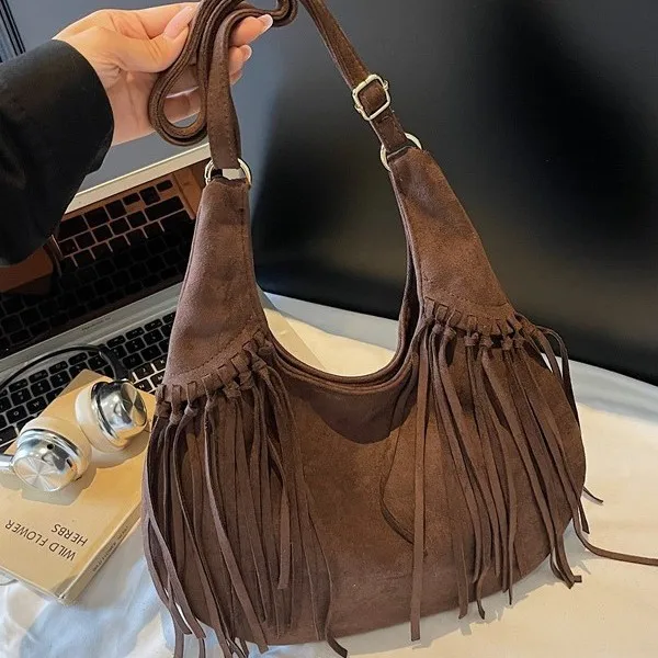 

Bohemia Style Tassels Shoulder Hobo Bags for Women Faux Suede Large Capacity Wild Tote Bag 2026 Latest Fashion Handbags