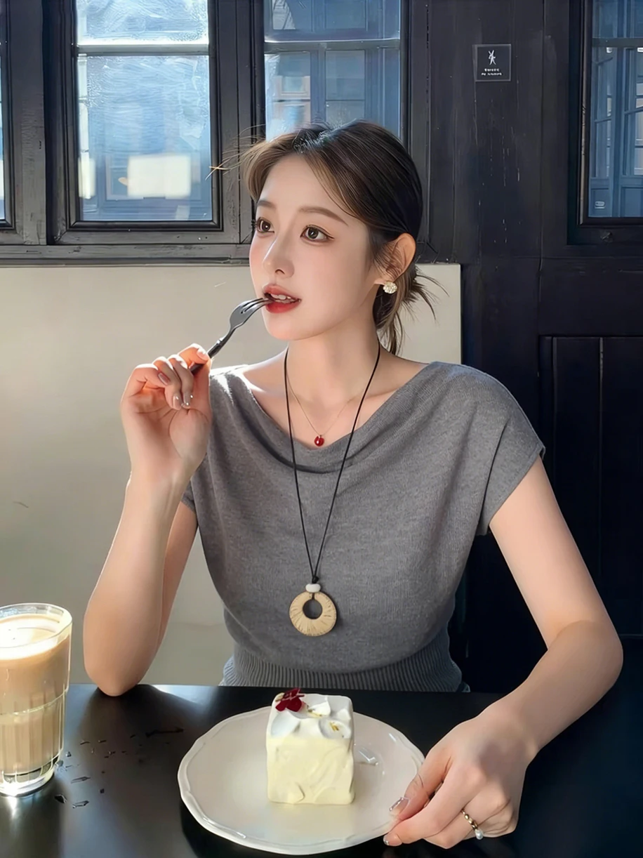 

French Style Knitted Short Sleeve T-Shirt Women's Summer Slim Fit Waist Cinched Cute Belly Covering Top Unique Beautiful