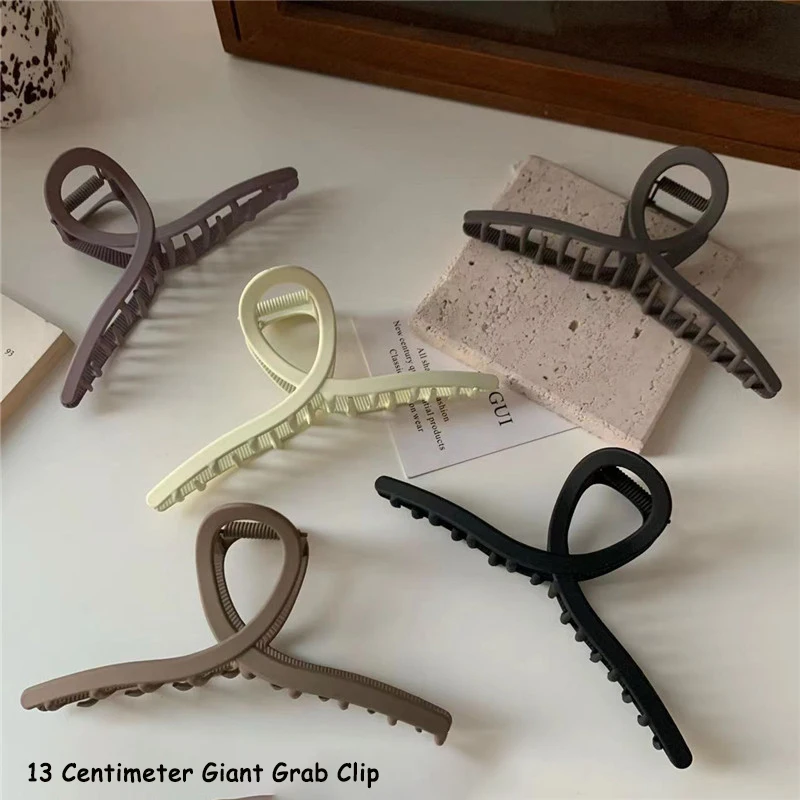 

Simple Summer Cross Hair Clip Korean Frosted Colourful Hair Volume Shark Clip Temperament Fashion Hundred Out Headwear