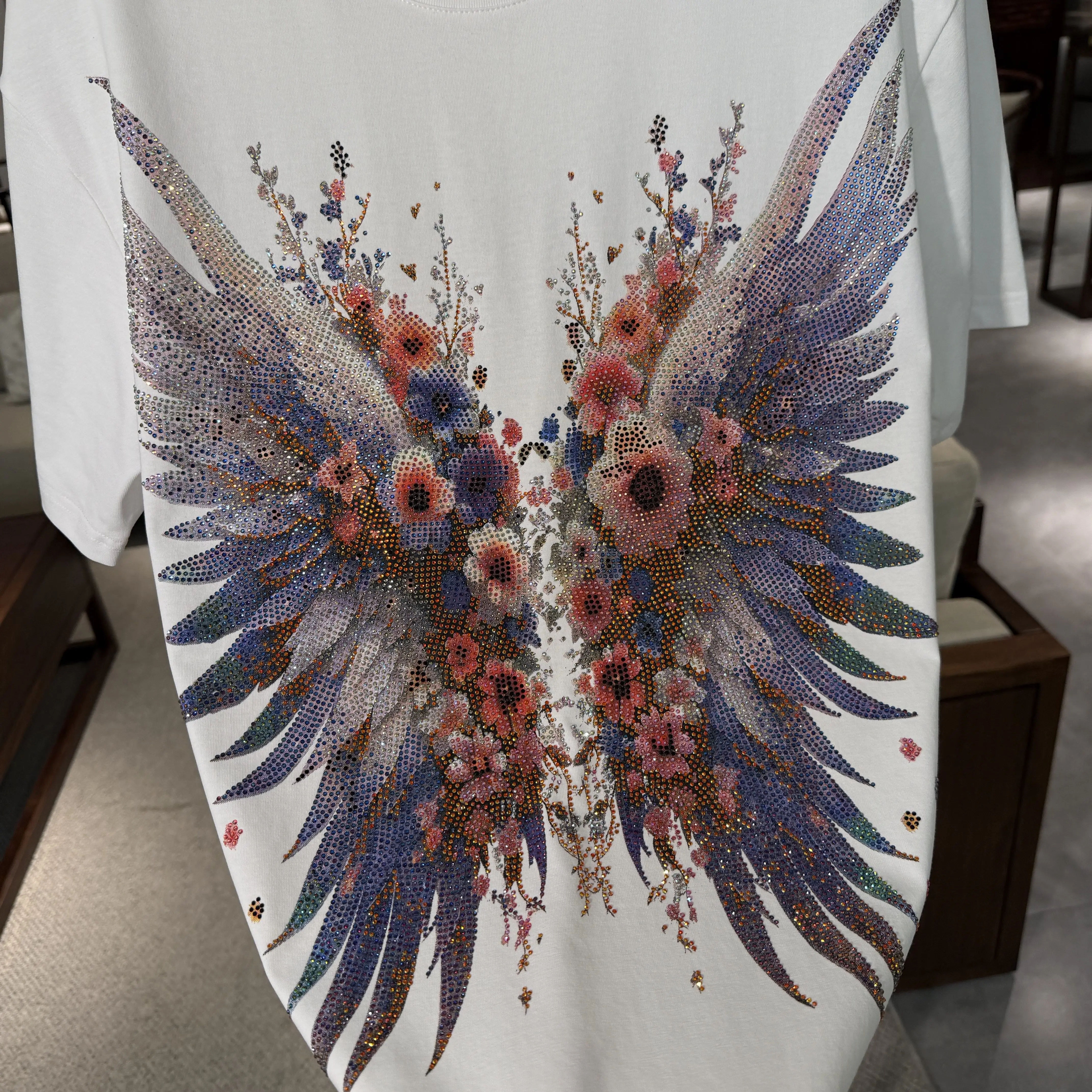 Summer New Men's Wing Pattern Hot Fix Rhinestone Casual Loose O-Neck Short Sleeve T-Shirt Black White Red Streetwear Tops