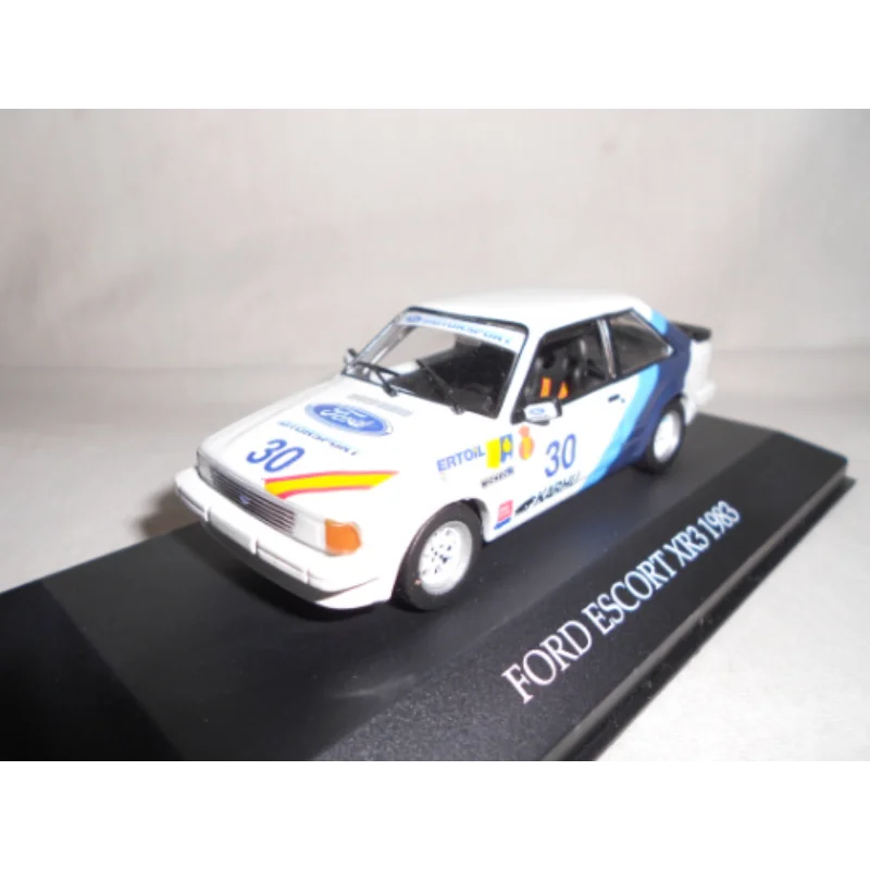 

Литой под давлением IXO, масштаб 1:43, Ford Escort XR3 1983, модель автомобиля из сплава, Коллекционная игрушка, подарок, сувенир, украшение для дисплея