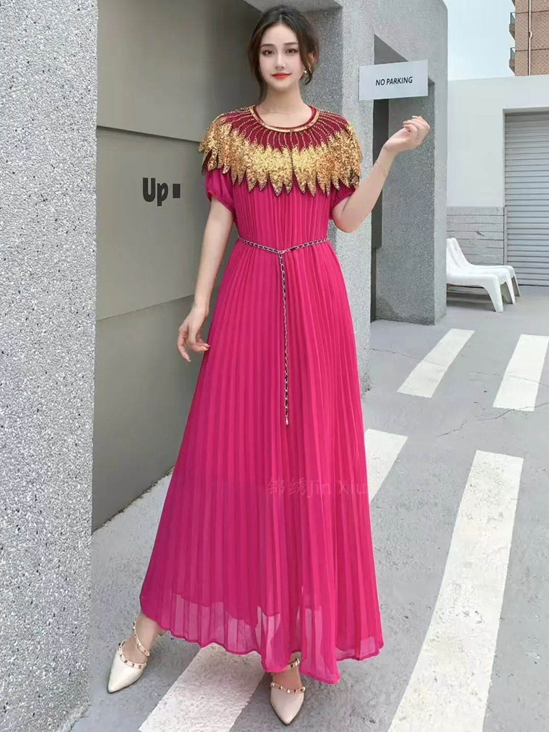 

New Summer Women Short Sleeve Chain Slim Long Dress High Quality Fashion Golden Beading Sequined Pleated Big Hem Chiffon Dress
