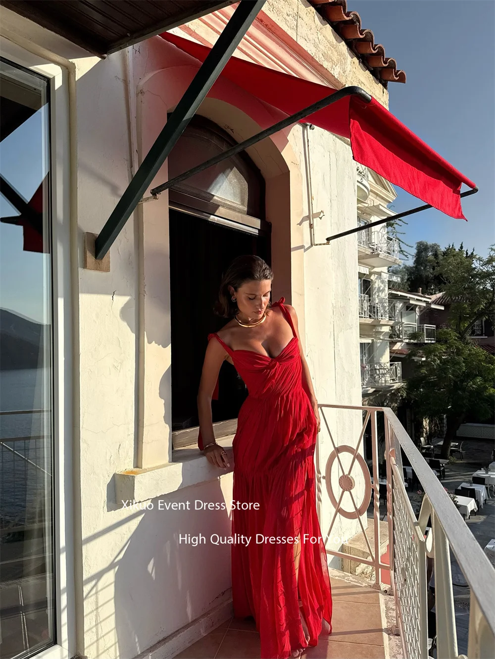 Xikuo Lebendige Abendkleider mit Spaghettiträgern, rückenfrei, rotes Ballkleid, ärmellos, hoher Schlitz, Kleider für besondere Anlässe, individuell gestaltet