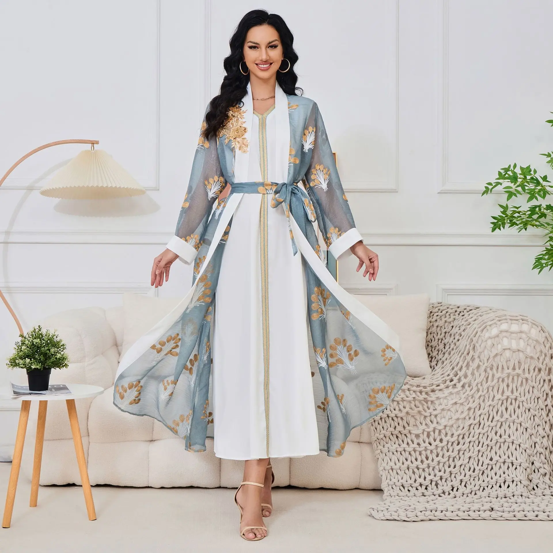 Neues zweiteiliges Kleiderset im saudi-arabischen Nahen Osten-Ethno-Stil mit bestickten Pailletten: Dubai Abaya Langes muslimisches Damenkleid
