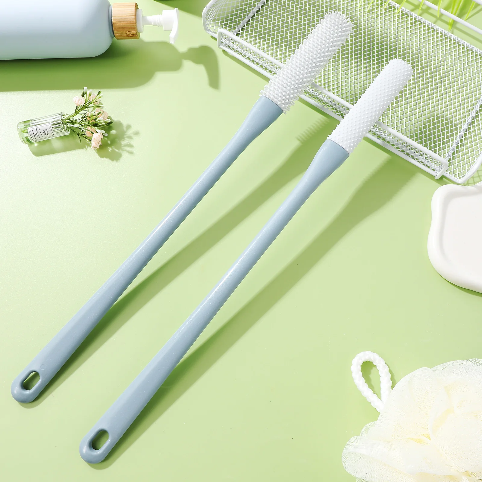 

2 шт., щетка для чистки ног, щетка для пальцев ног, мягкая силиконовая скруббер для пальцев с длинной ручкой для душа, очиститель для ног для пожилых людей для душа