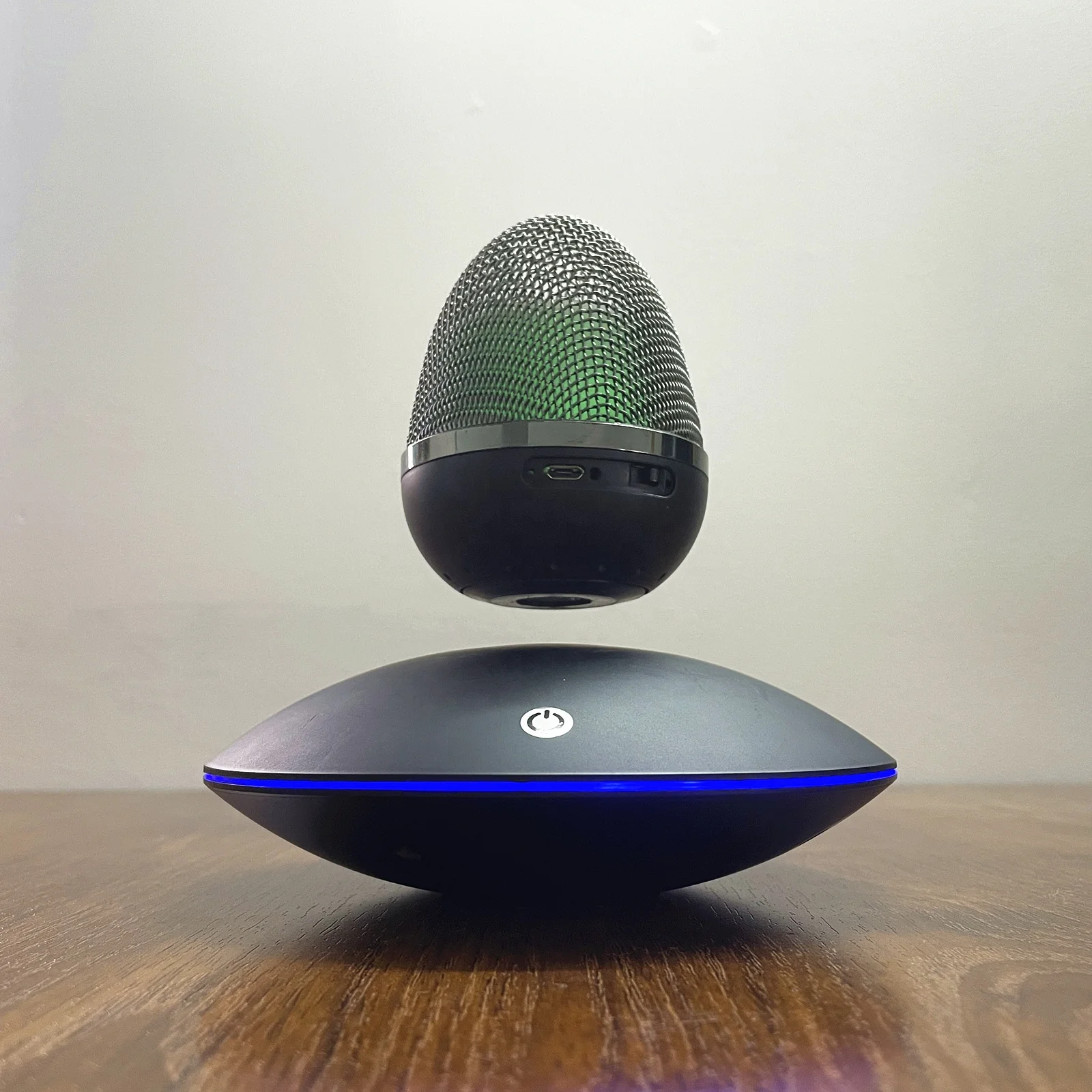 Factory Price New Design Levitation Speaker Magnetic Levitating Egg Shape Speakers Floating Music Player