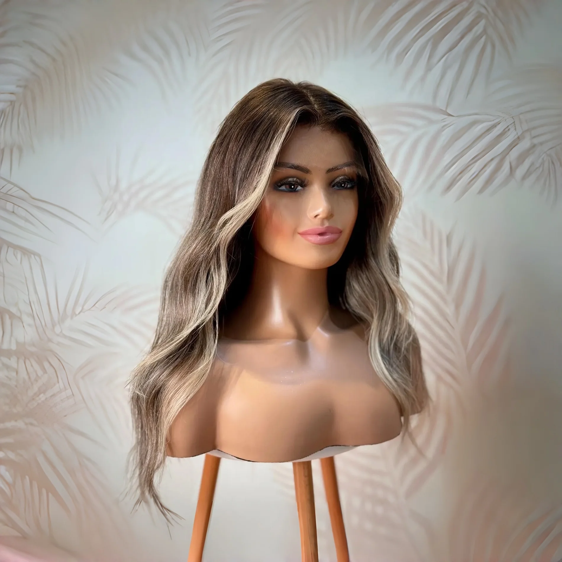 

Выделите темно-коричневые парики для чернокожих женщин Глубокие волны Синтетические кружевные фронтальные парики Модный дешевый парик высокого качества на распродаже