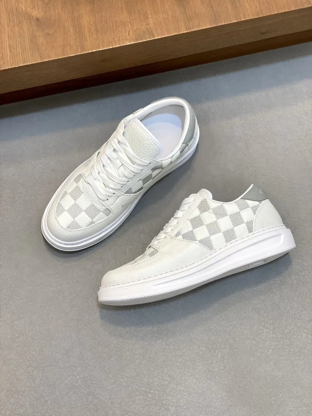 Milk White Light Gray Unisex Casual Board Shoes for Men and Women, Skin-friendly Soft Sole Flat Footwear, Gentle Ins Style Daily White Sneakers, Clean Light Tone, Match All Kinds of Summer and Autumn Outfits